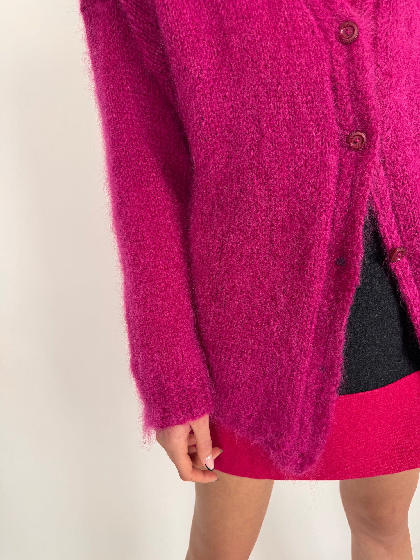 Cardigan gros fucsia din baby mohair pufos și călduros