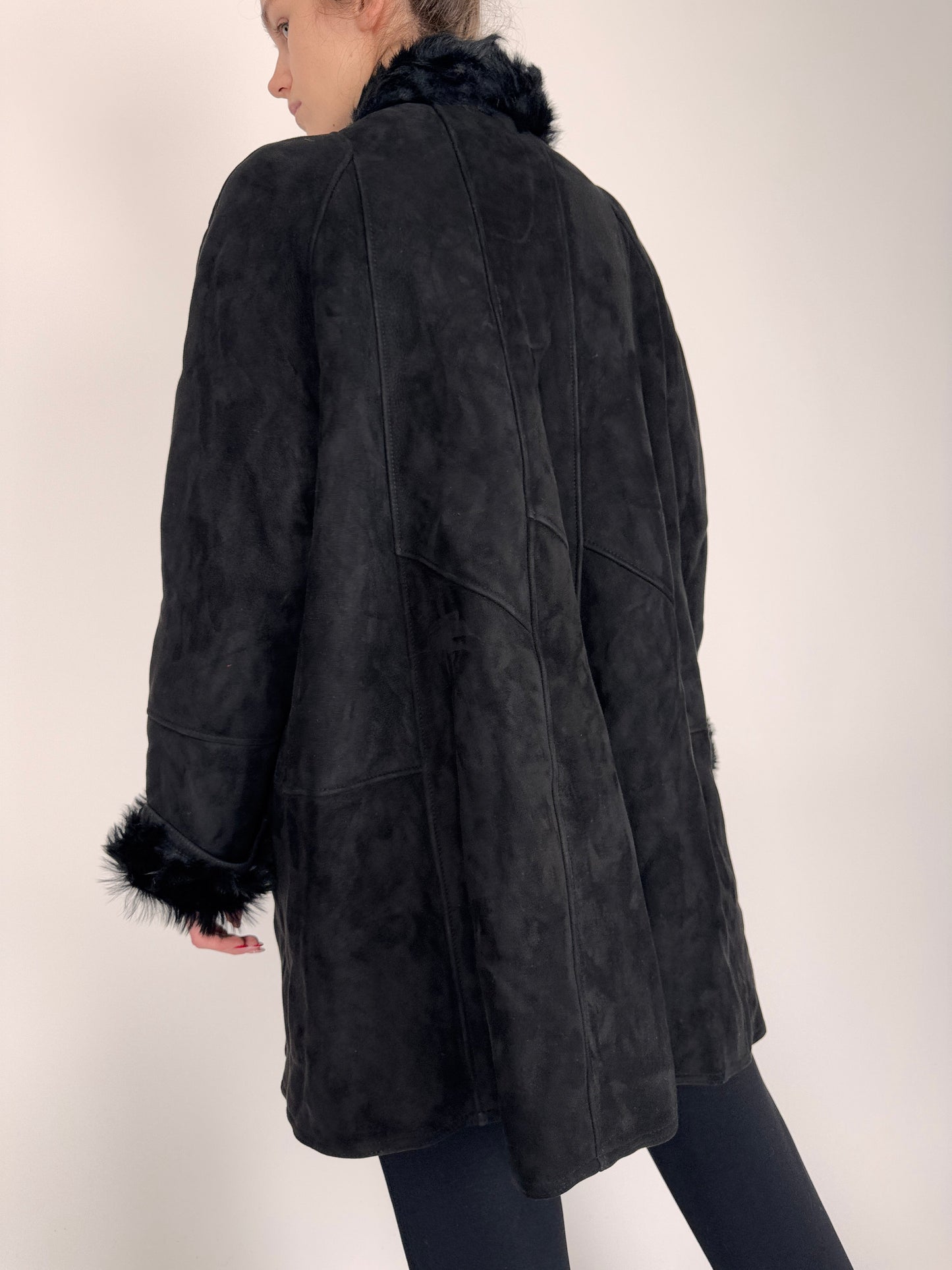 Blană naturală Shearling neagră extrem de confortabila și călduroasă